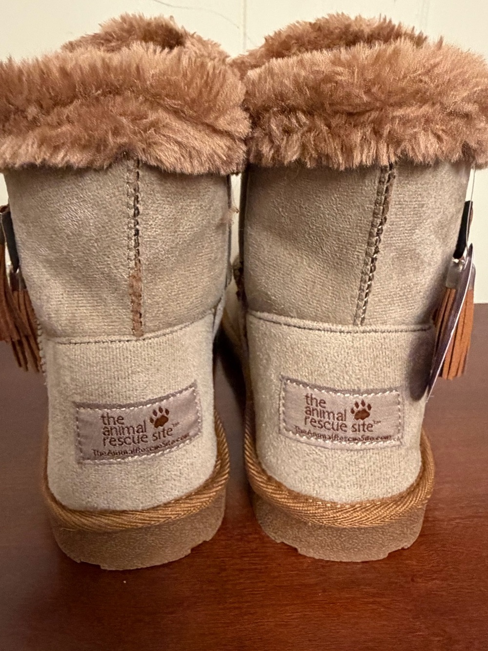 The Animal Rescue Site Paw Print Ankle Boots Faux Suede Size 9 NWT - Picture 5 of 12